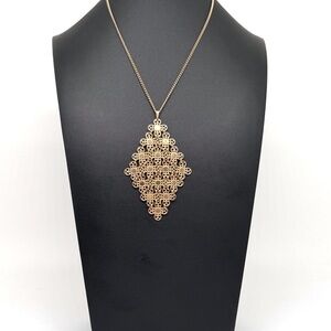 Vintage Sarah Coventry Golden Petals Floral Mesh Pendant Necklace 1971